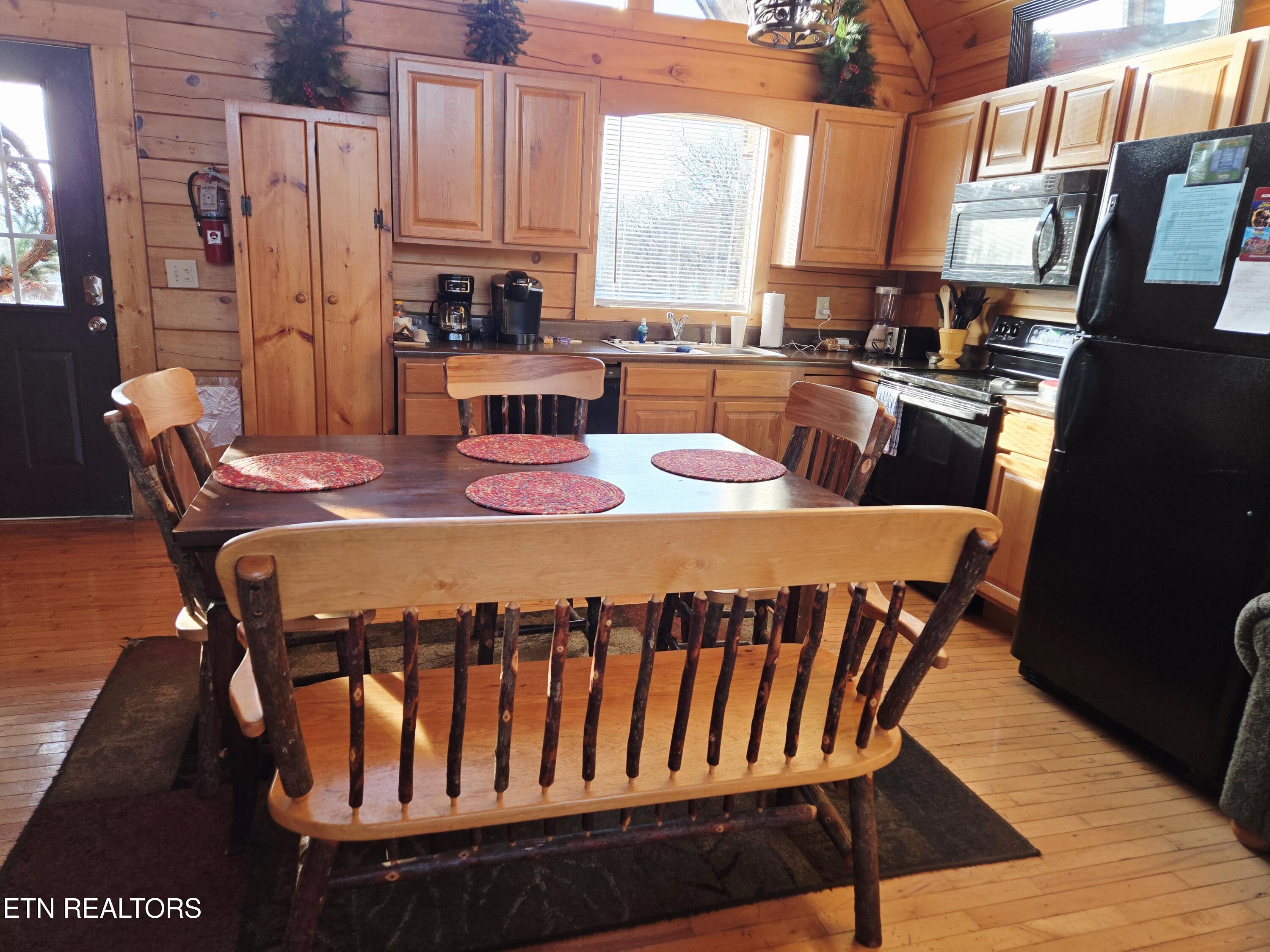 1529 Boo Boos Way Sevierville, TN 37862 - Photo 14 of 41 1529 BBW DIN KIT