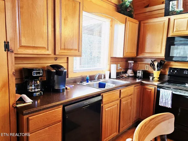 $510,000 | 1529 Boo Boos Way, Sevierville, TN 37862