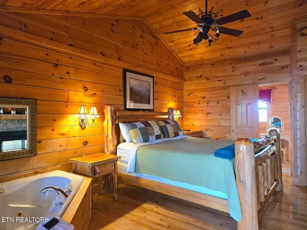 $510,000 | 1529 Boo Boos Way, Sevierville, TN 37862