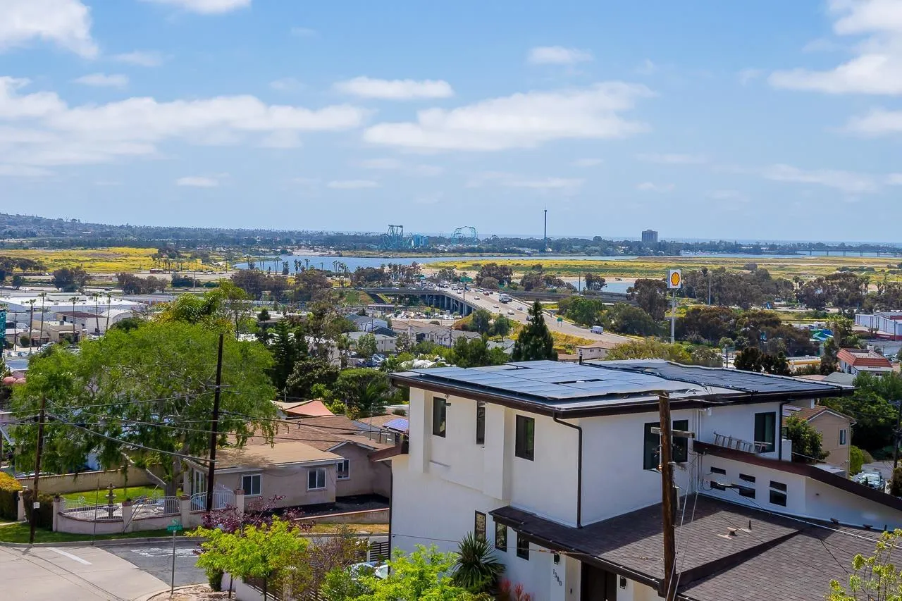 1402 Everview Road San Diego, CA 92110 - Photo 15 of 57 Gallery Image 15