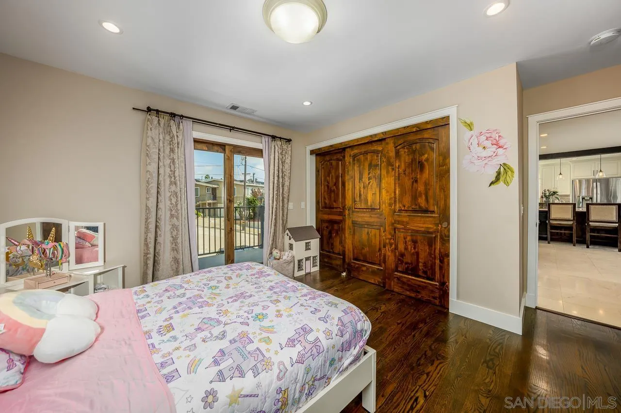 1402 Everview Road San Diego, CA 92110 - Photo 19 of 57 Gallery Image 19