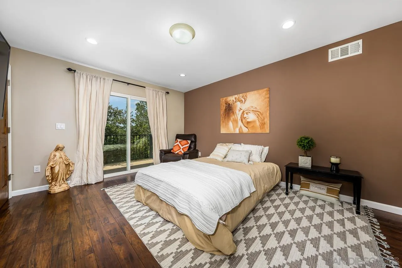 1402 Everview Road San Diego, CA 92110 - Photo 31 of 57 Gallery Image 31