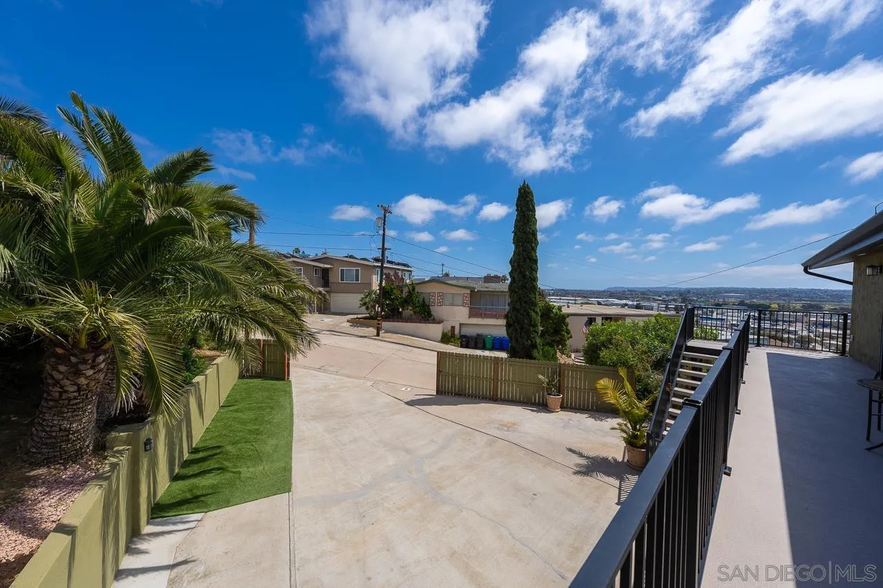 1402 Everview Road San Diego, CA 92110 - Photo 4 of 57 Gallery Image 4
