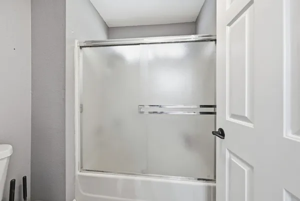 $445,000 | 140 Danbury Drive, Redding, CA 96003