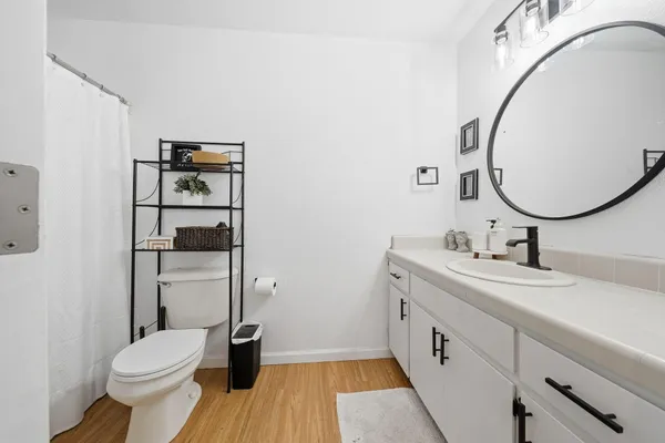 $445,000 | 140 Danbury Drive, Redding, CA 96003