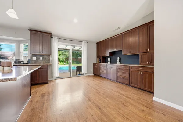 $445,000 | 140 Danbury Drive, Redding, CA 96003