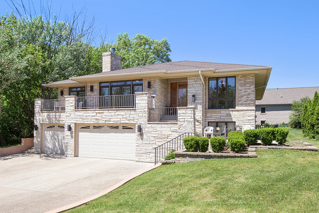 10-s536 Kearney Road Darien, IL 60561 - Photo 2 of 20