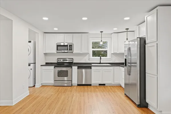 $235,000 | 805 West Blaine Street, Monticello, IL 61856