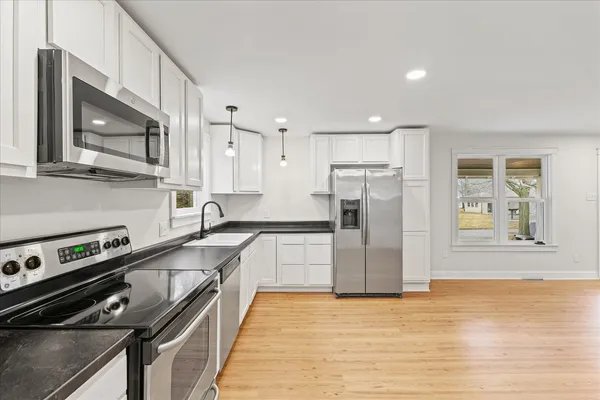 $235,000 | 805 West Blaine Street, Monticello, IL 61856