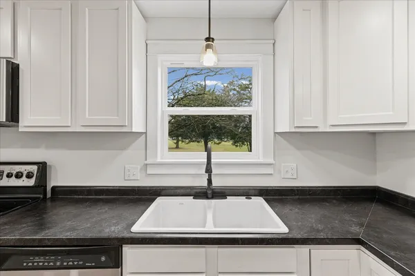 $235,000 | 805 West Blaine Street, Monticello, IL 61856