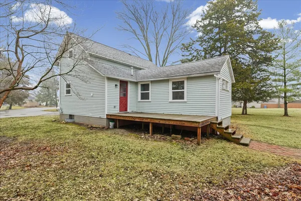 $235,000 | 805 West Blaine Street, Monticello, IL 61856