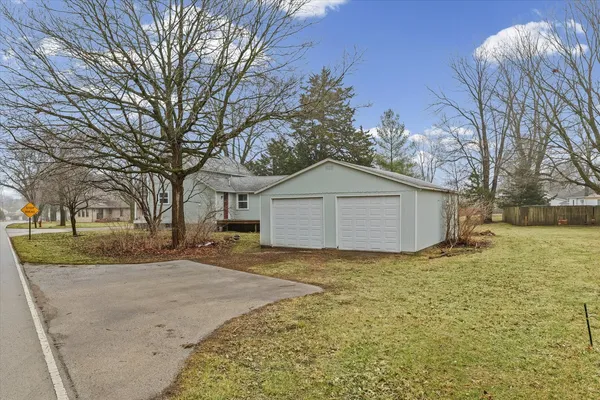 $235,000 | 805 West Blaine Street, Monticello, IL 61856