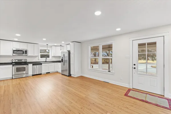 $235,000 | 805 West Blaine Street, Monticello, IL 61856