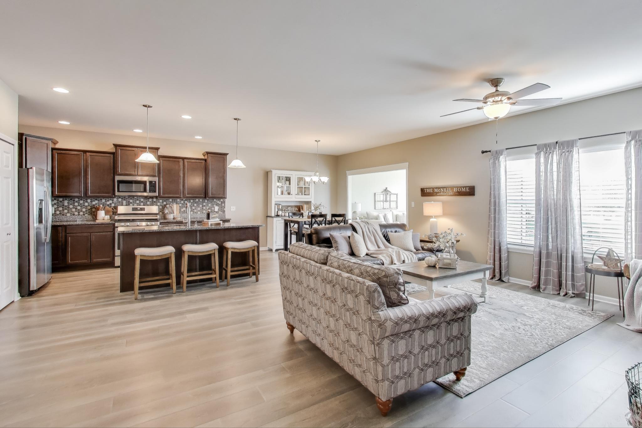 11514 Georgia Place Crown Point, IN 46307 - Photo 4 of 24 2048x1365