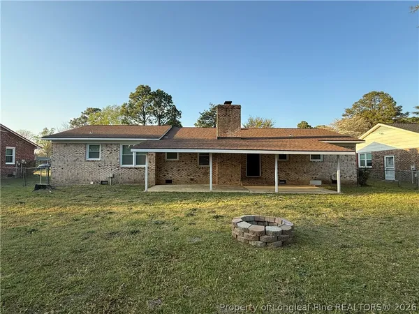 $1,600 | 1611 Diplomat Drive, Fayetteville, NC 28304