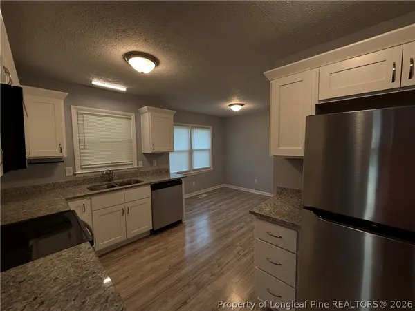 $1,600 | 1611 Diplomat Drive, Fayetteville, NC 28304