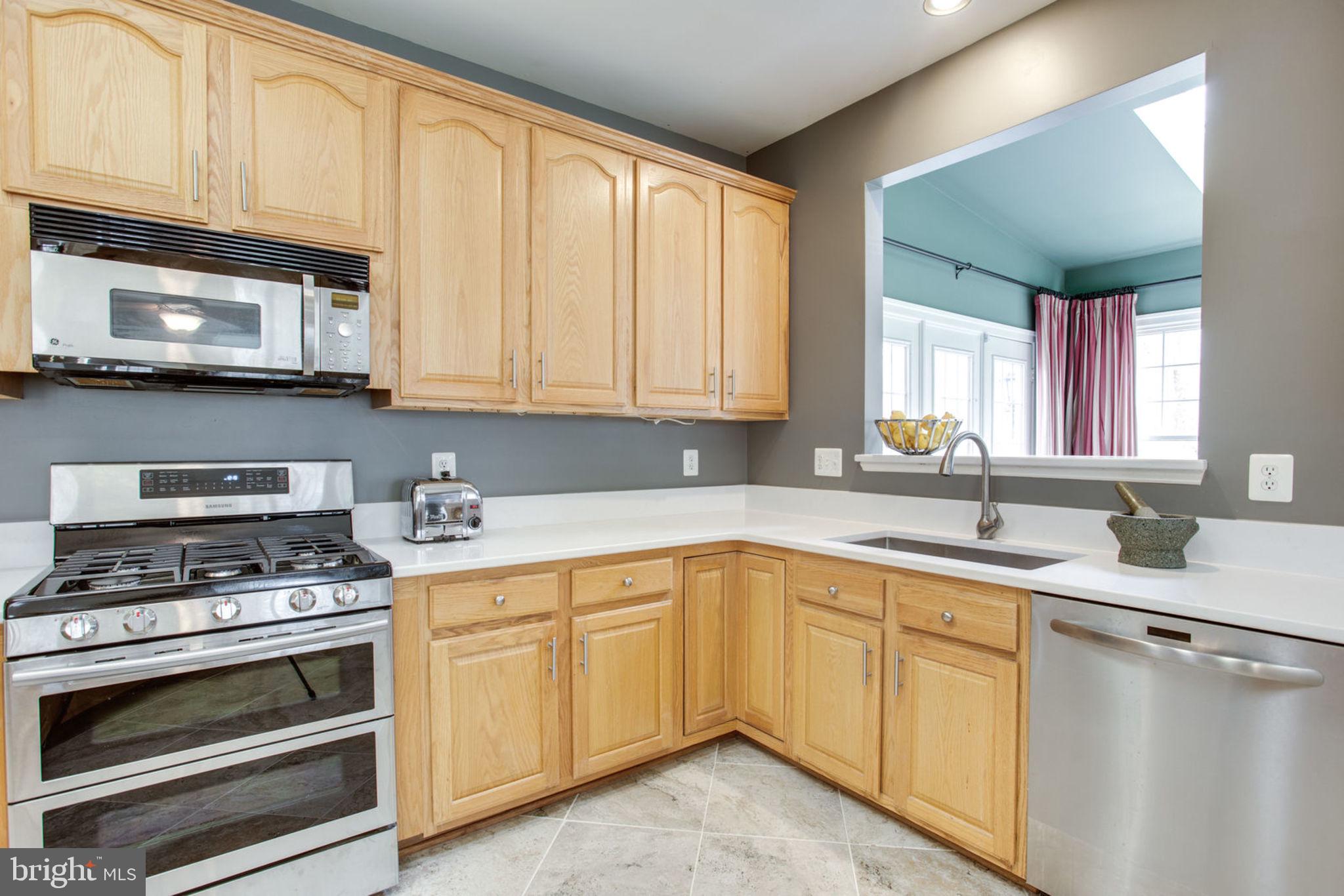 18621 Thundercloud Road Boyds, MD 20841 - Photo 23 of 83 High End Stainless Steel Appliances
