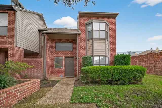 $224,900 | 7447 Cambridge Street, Unit 79, Houston, TX 77054