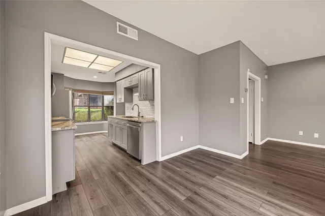 $224,900 | 7447 Cambridge Street, Unit 79, Houston, TX 77054