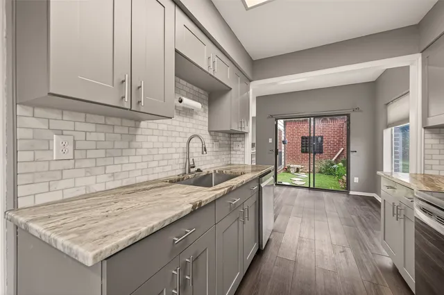 $224,900 | 7447 Cambridge Street, Unit 79, Houston, TX 77054