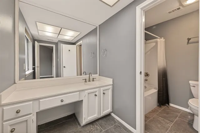 $224,900 | 7447 Cambridge Street, Unit 79, Houston, TX 77054