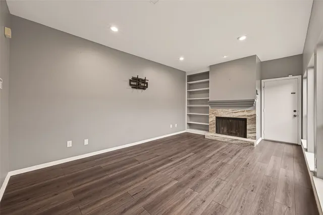 $224,900 | 7447 Cambridge Street, Unit 79, Houston, TX 77054