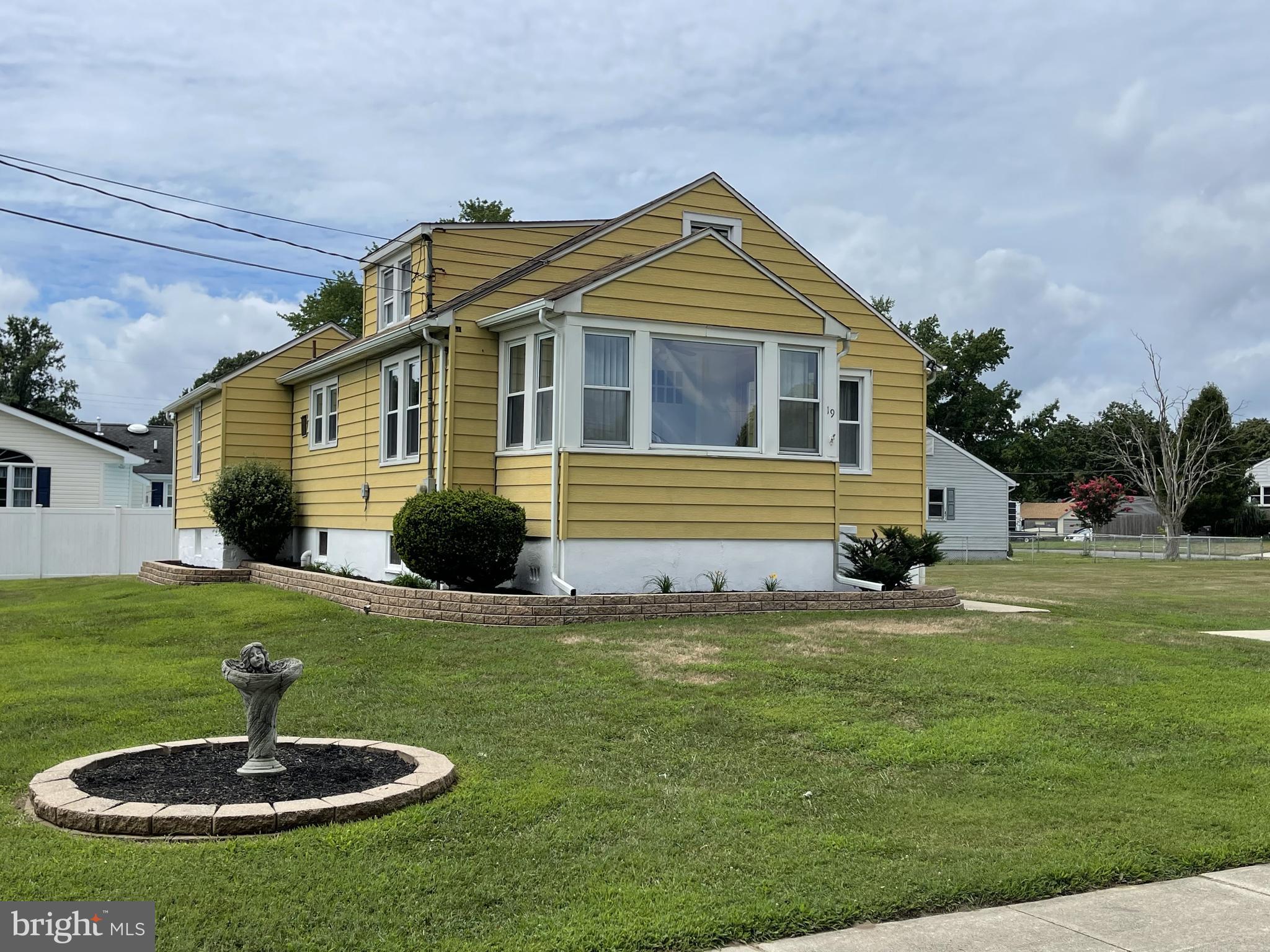 19 Harvard Road Pennsville, NJ 08070 - Photo 1 of 11