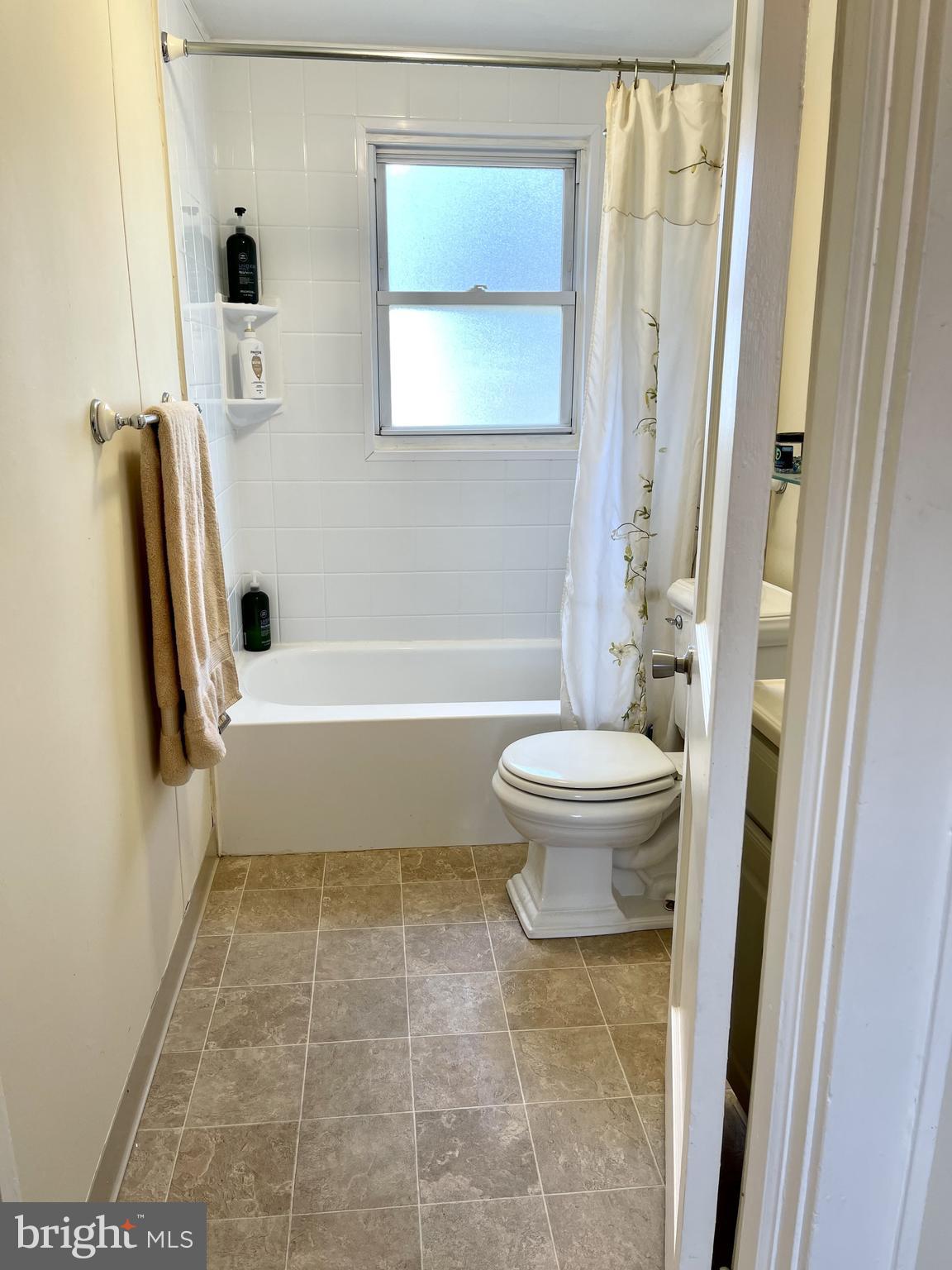 19 Harvard Road Pennsville, NJ 08070 - Photo 11 of 11 Bath