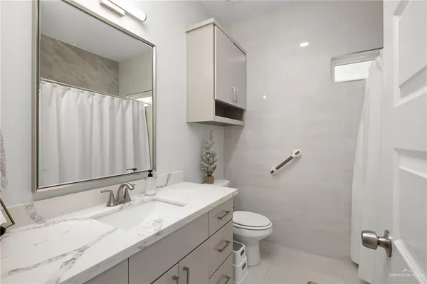 $3,500 | 3908 Zenker Avenue, McAllen, TX 78504