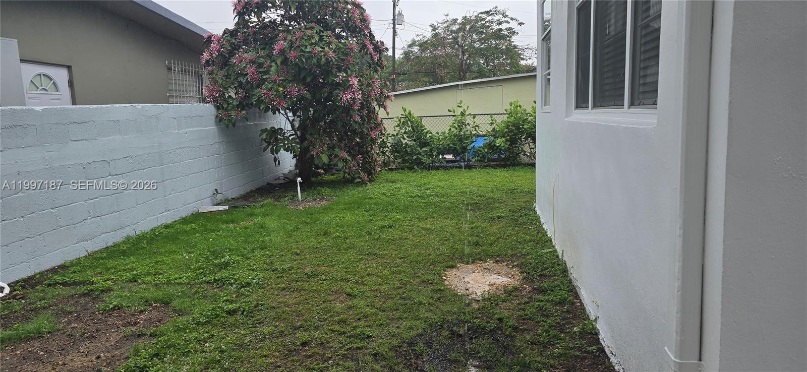 75 Southwest 32nd Court Road Miami, FL 33135 - Photo 29 of 32