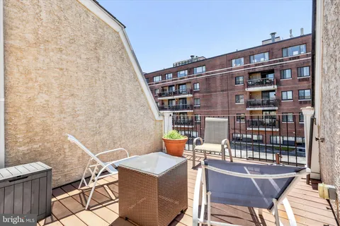 $1,895,000 | 212 Gaskill Street, Philadelphia, PA 19147