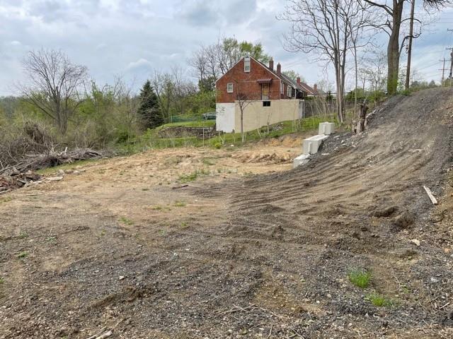 332 Foster Road North Versailles, PA 15137 - Photo 1 of 9 Gallery Image 1