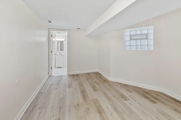 $3,995 | 1345 North Maplewood Avenue, Unit 1, Chicago, IL 60622