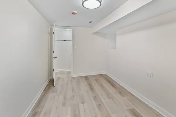 $3,995 | 1345 North Maplewood Avenue, Unit 1, Chicago, IL 60622