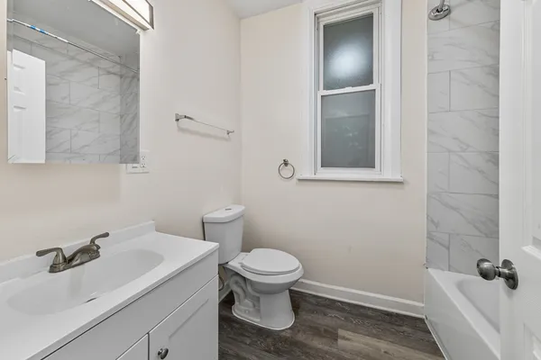 $3,995 | 1345 North Maplewood Avenue, Unit 1, Chicago, IL 60622