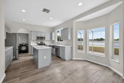 $450,000 | 8405 Canterbury Lake Boulevard, Tampa, FL 33619