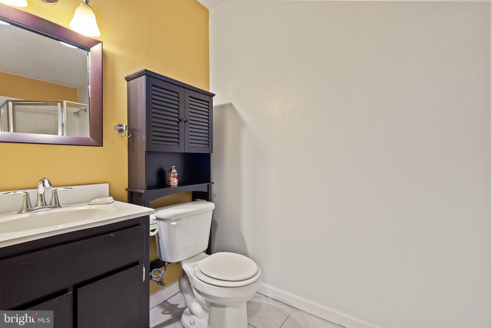 17415 Joplin Road Triangle, VA 22172 - Photo 17 of 41 Bathroom
