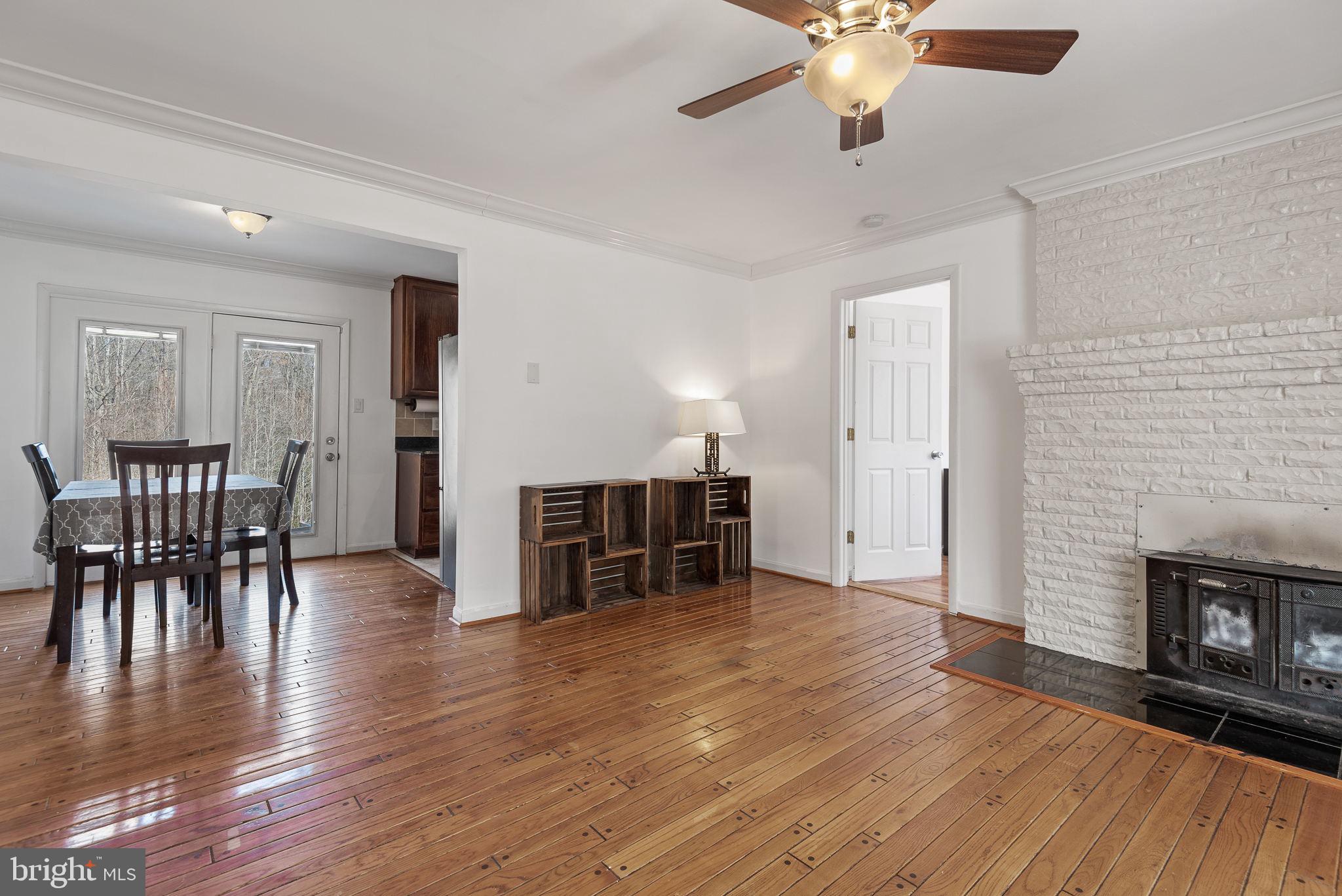17415 Joplin Road Triangle, VA 22172 - Photo 5 of 41 Living Room