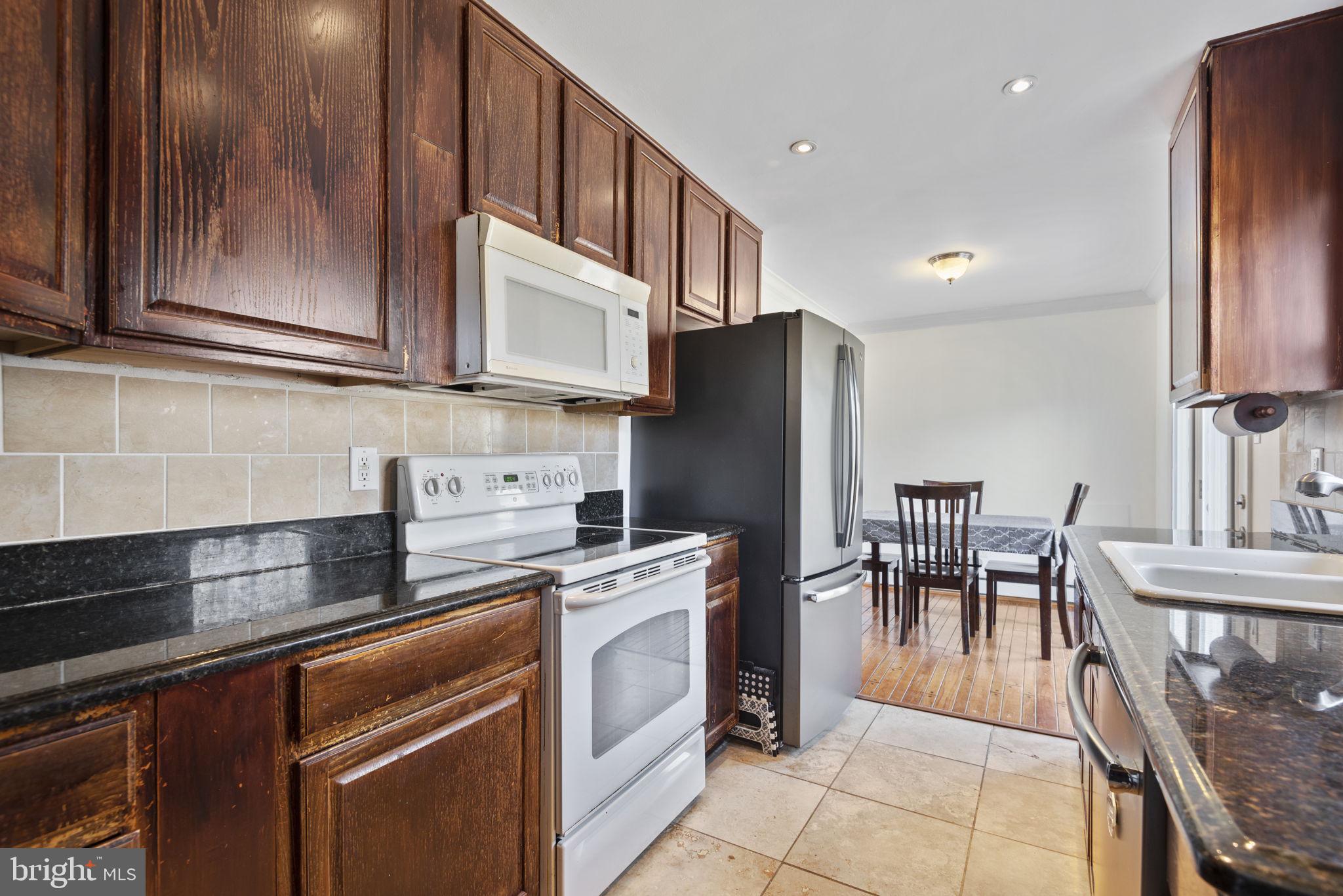 17415 Joplin Road Triangle, VA 22172 - Photo 8 of 41 Kitchen