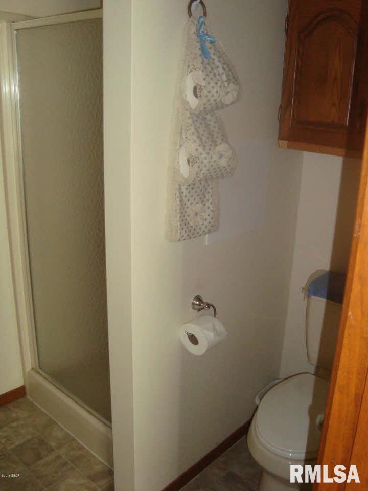 2130 Farthing Road Centralia, IL 62801 - Photo 12 of 32 Gallery Image 12
