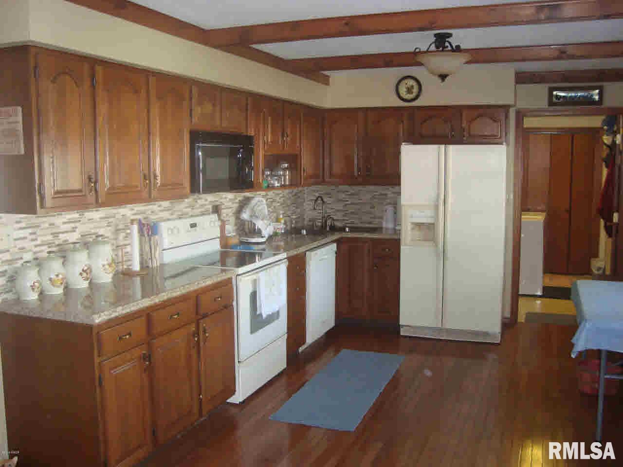 2130 Farthing Road Centralia, IL 62801 - Photo 16 of 32 Gallery Image 16