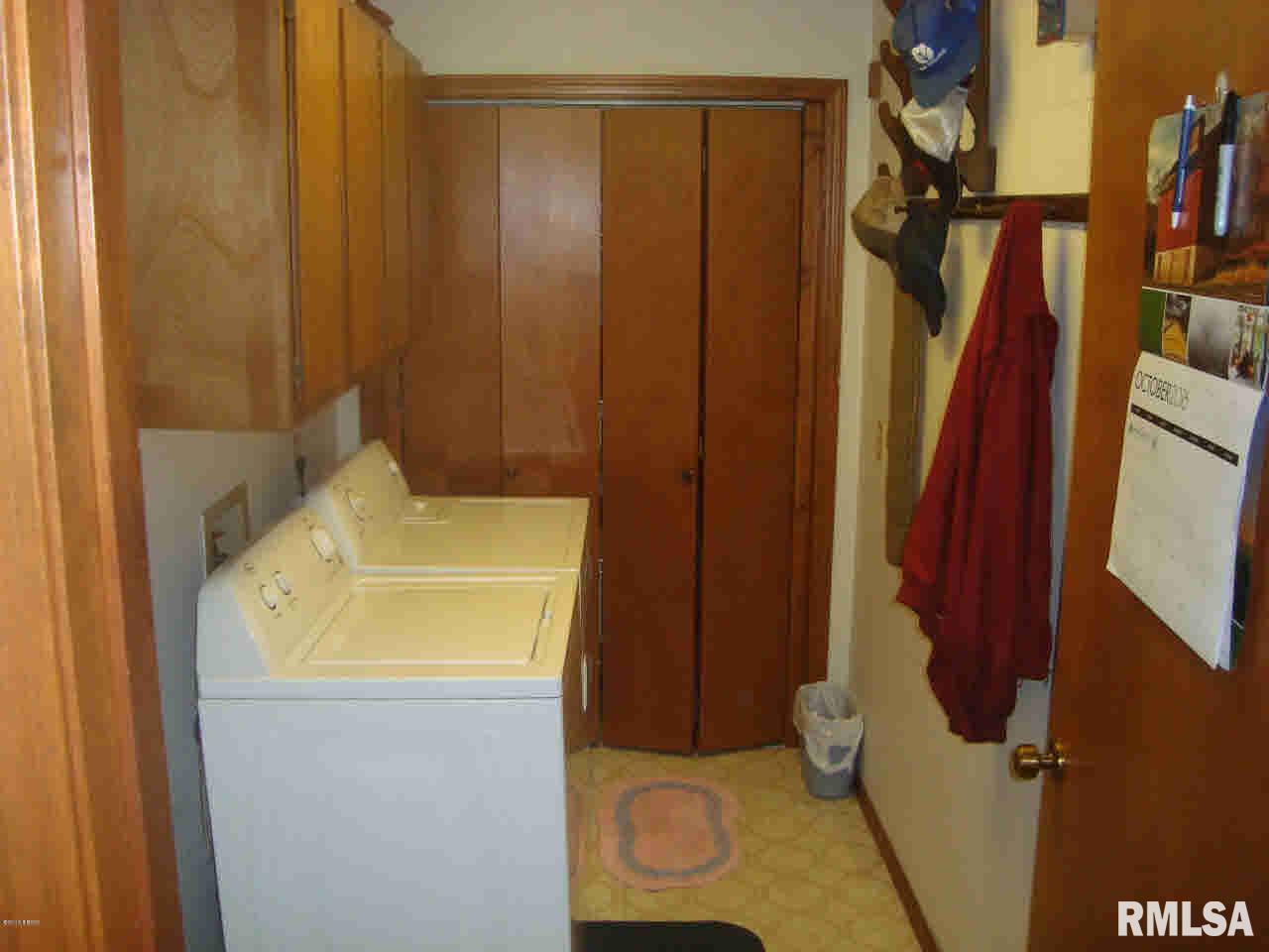 2130 Farthing Road Centralia, IL 62801 - Photo 21 of 32 Gallery Image 21