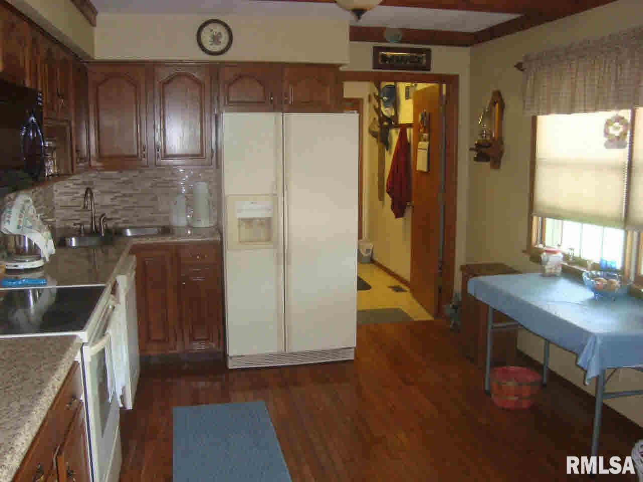 2130 Farthing Road Centralia, IL 62801 - Photo 5 of 32 Gallery Image 5