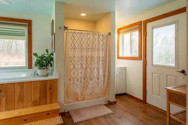 $400,000 | 1994 Upper Plains Road, Salisbury, VT 05769