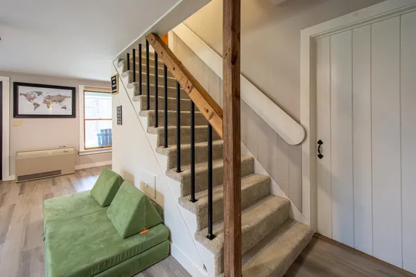 $400,000 | 1994 Upper Plains Road, Salisbury, VT 05769