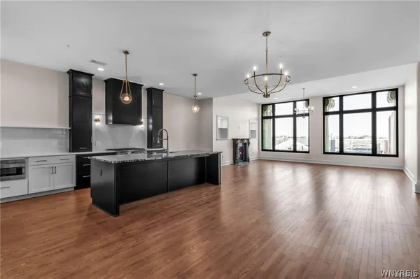 $1,499,000 | 674 Main Street, Unit 3, Buffalo, NY 14202