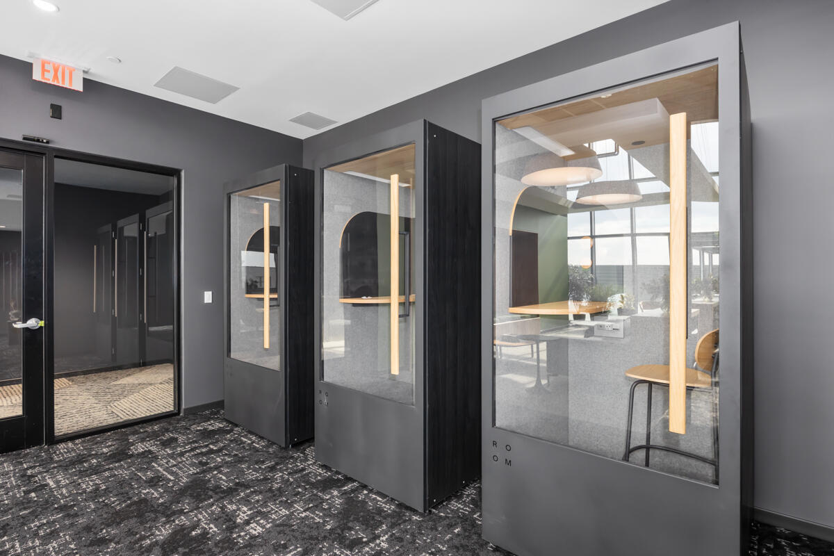 144 Oakes Street Southwest, Unit 2203 Grand Rapids, MI 49503 - Photo 41 of 53 Work Stations