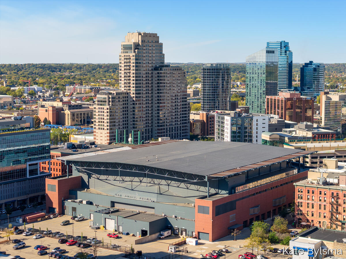 144 Oakes Street Southwest, Unit 2203 Grand Rapids, MI 49503 - Photo 50 of 53 Van Andel Arena
