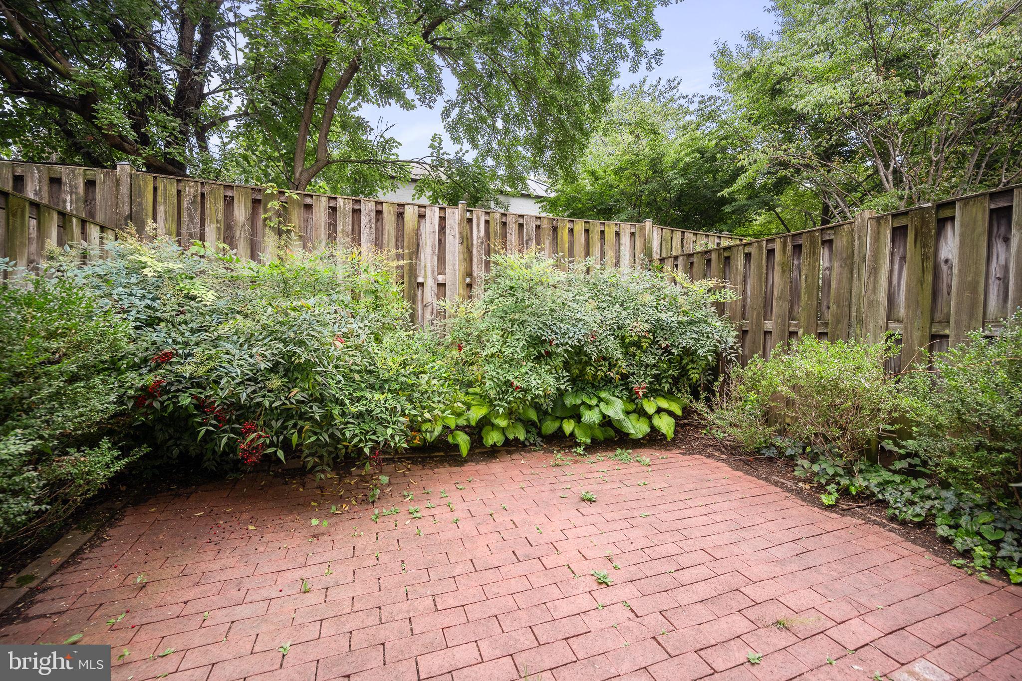 1530 34th Street Northwest Washington, DC 20007 - Photo 14 of 30
