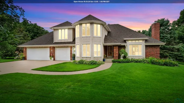 $559,000 | 3703 Woodbine Road, Sioux City, IA 51106
